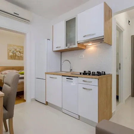 Apartment Apartmani Vesna Grebastica By Interhome * Гребастика
