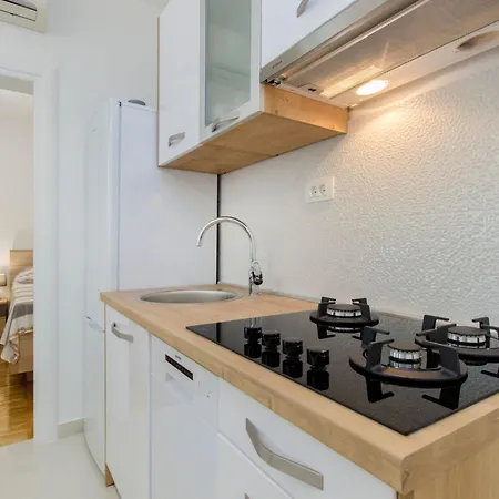 Апартаменты Apartment Apartmani Vesna Grebastica By Interhome *