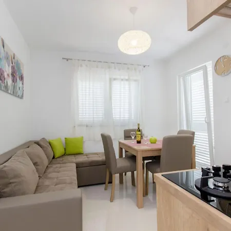 Vesna By Interhome Apartamento *