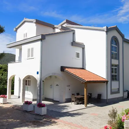 Vesna By Interhome Apartamento