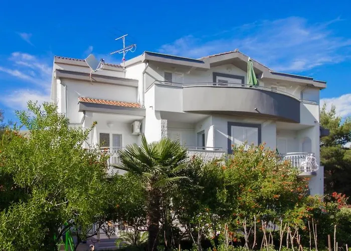 Apartment Apartmani Vesna Grebastica By Interhome Apartament *