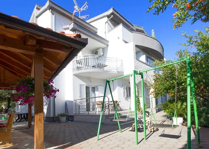 Apartment Apartmani Vesna Grebastica By Interhome * Гребастика